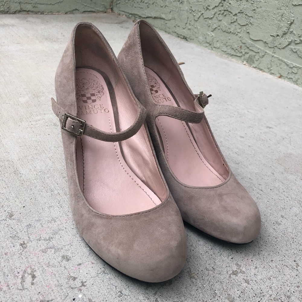 Vince Camuto Suede Wedges Size 6 1/2 / 36 1/2